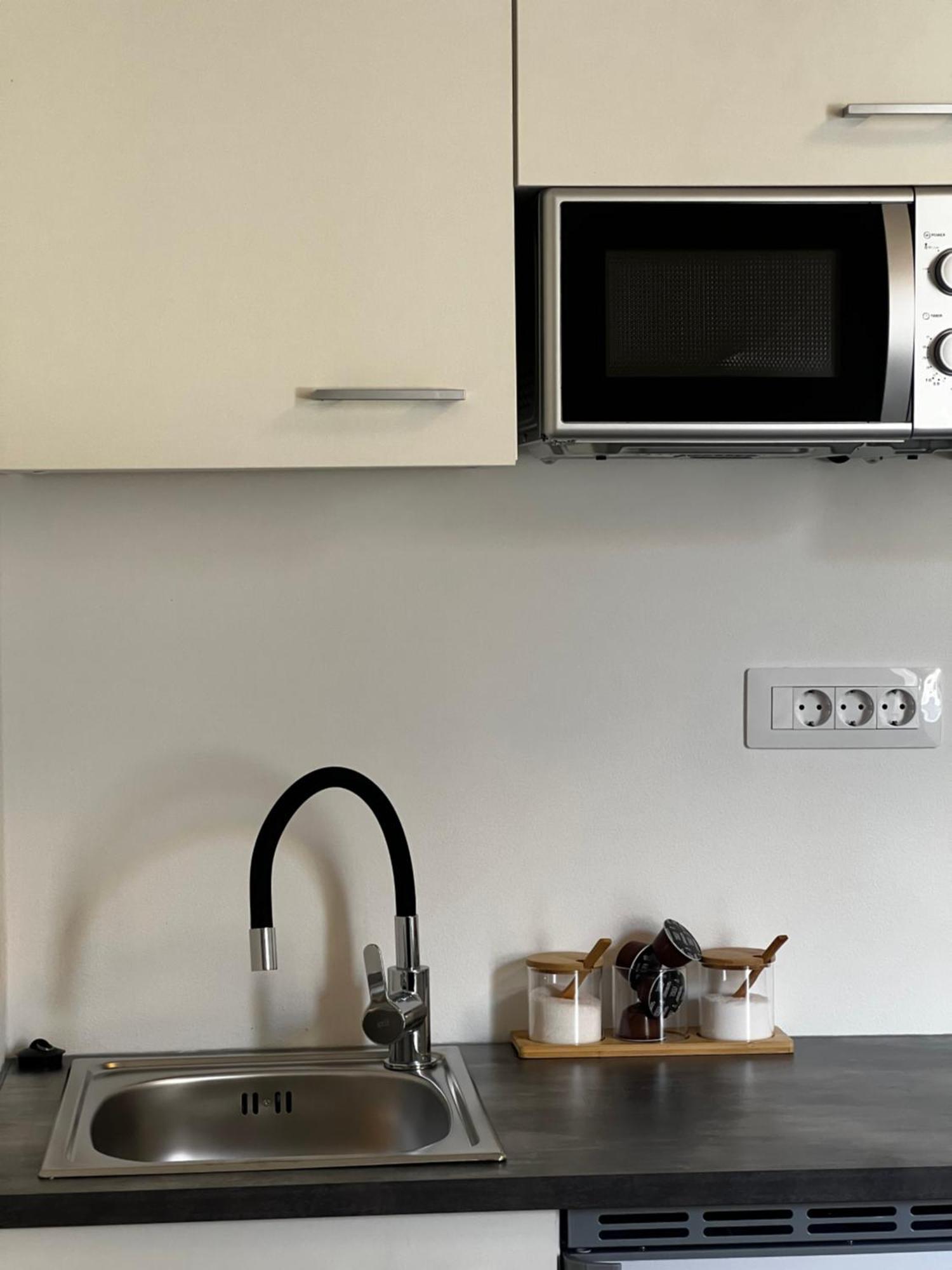 Studio Square دوبروفينك المظهر الخارجي الصورة