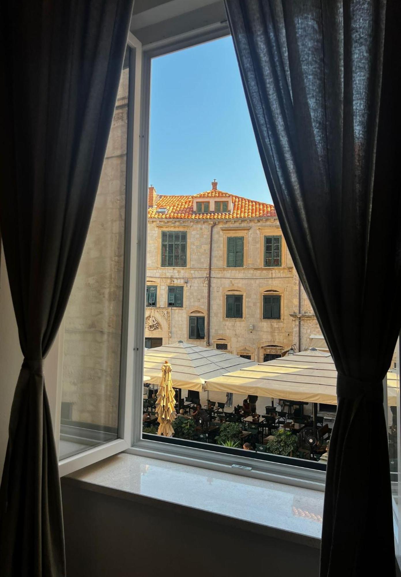 Studio Square دوبروفينك المظهر الخارجي الصورة